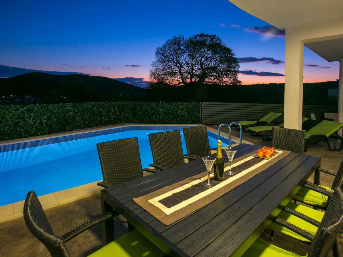 Villa Croatia Sea View With Heated Pool Vinišće Kültér fotó