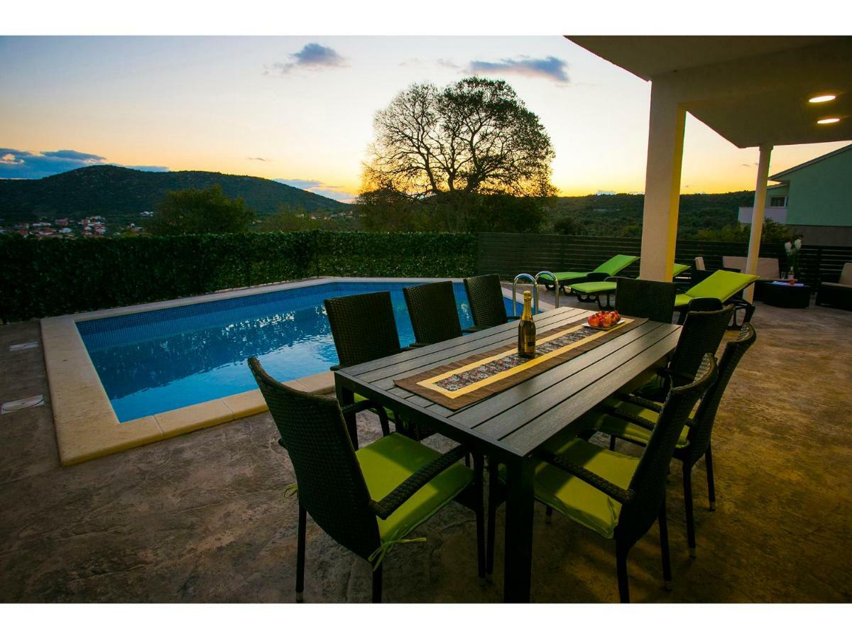 Villa Croatia Sea View With Heated Pool Vinišće Kültér fotó