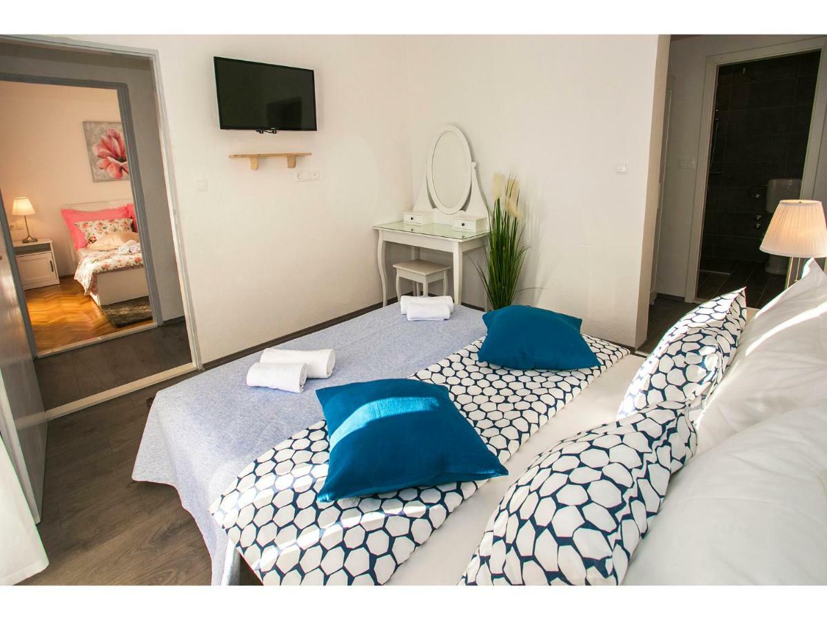 Villa Croatia Sea View With Heated Pool Vinišće Kültér fotó