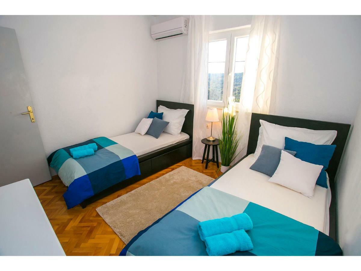 Villa Croatia Sea View With Heated Pool Vinišće Kültér fotó